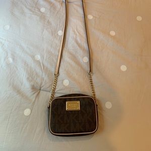 Michael Kors Jet Set crossbody